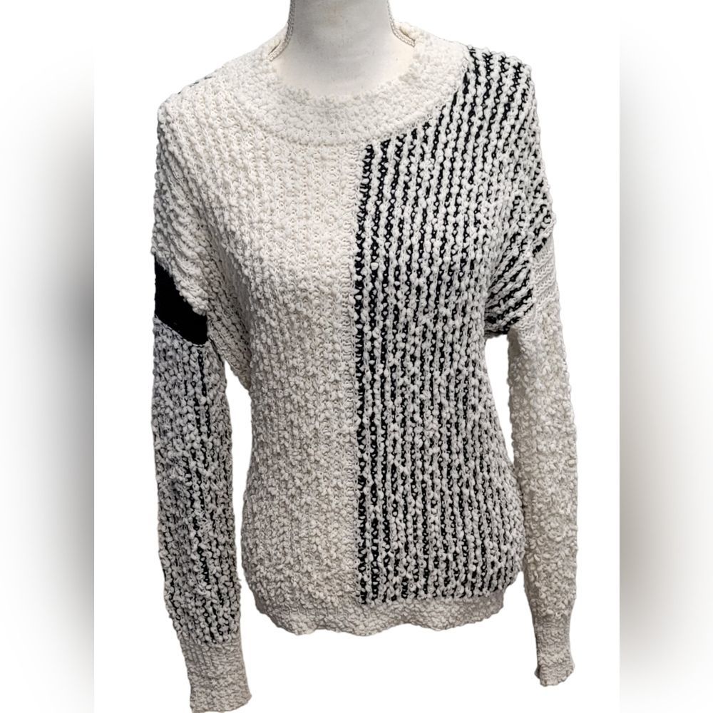 Like New | Bobeau | Women's Bouclé Knit Sweater | Size: S
